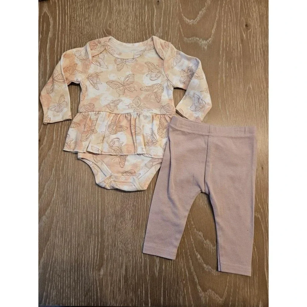 Badgley Mischka baby girl outfit 3-6 mos‎